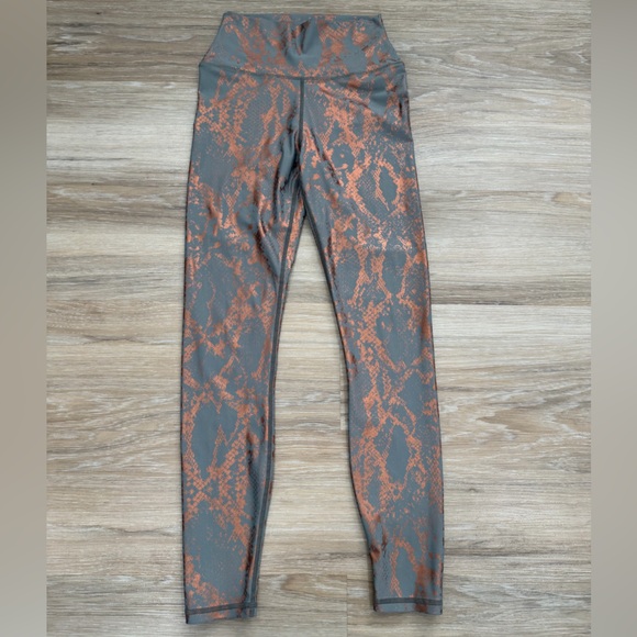 IRHAZ Size S Grey Snakeskin High Waist Ruched Metallic Legging - Picture 2 of 8